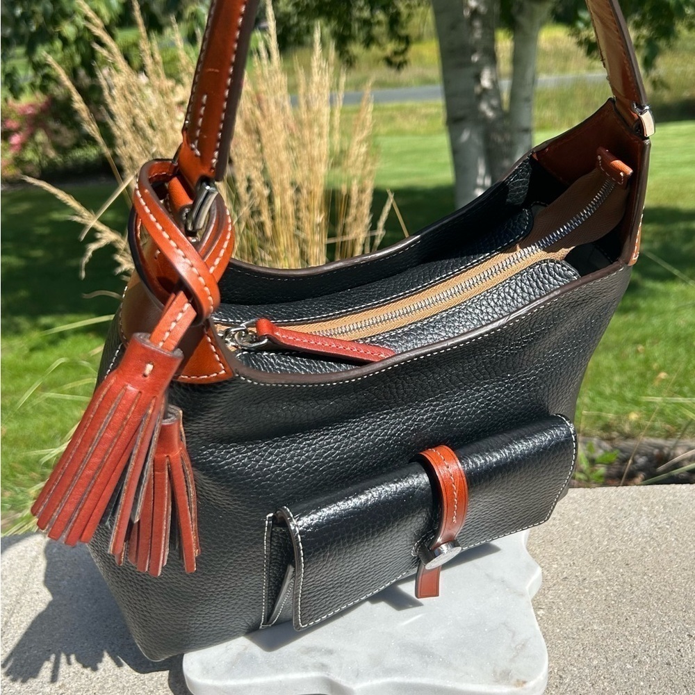 Dooney & Bourke Cambridge Tasseled Black Pebbled Leather Hobo EUC - Picture 6 of 17